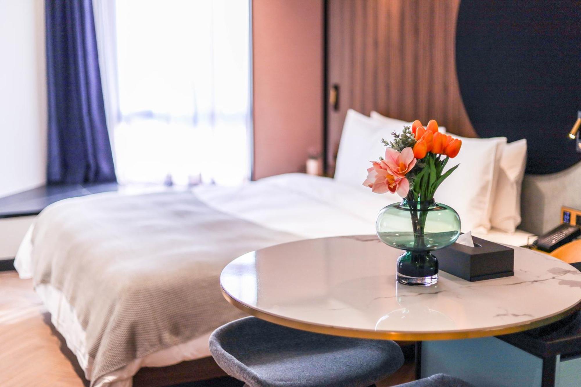 Hotel Citadines Gu Bei Shanghai